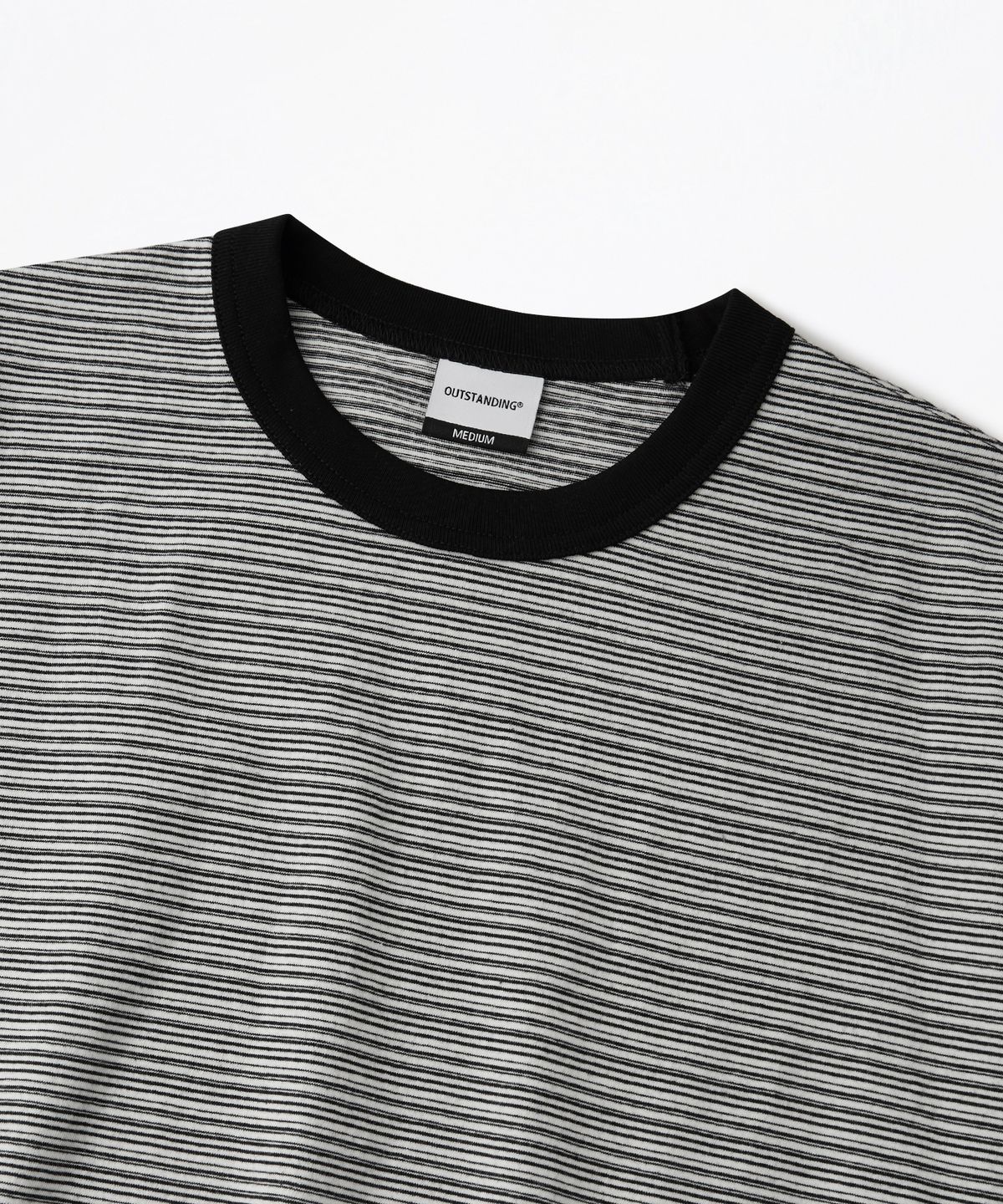 아웃스탠딩(OUTSTANDING) THIN STRIPE HALF SLEEVE TEE_BLACK/IVORY