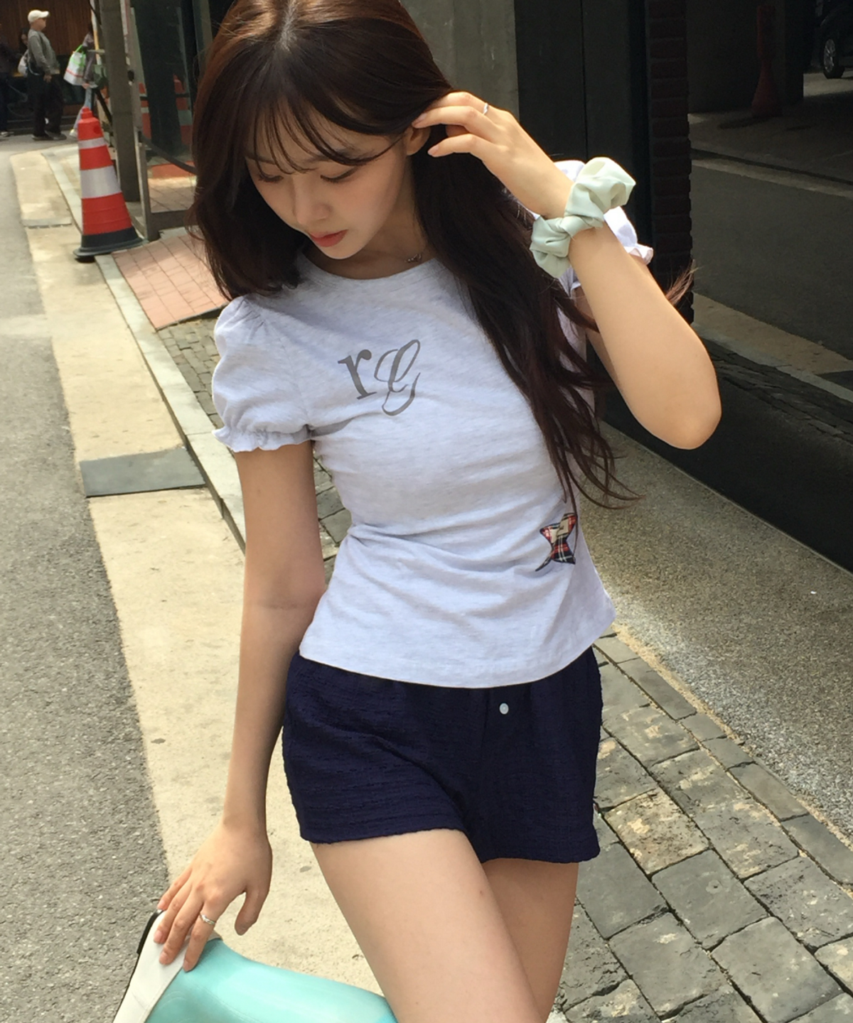 로긴 앤 로지(ROGIN N ROSIE) RG Lettering Check Star T-shirt White Melange