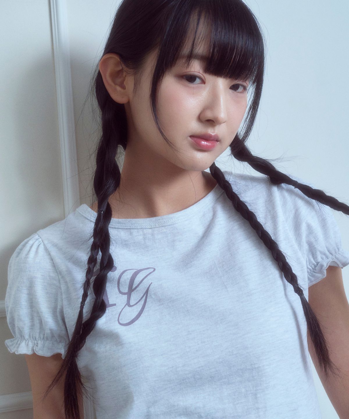 로긴 앤 로지(ROGIN N ROSIE) RG Lettering Check Star T-shirt White Melange