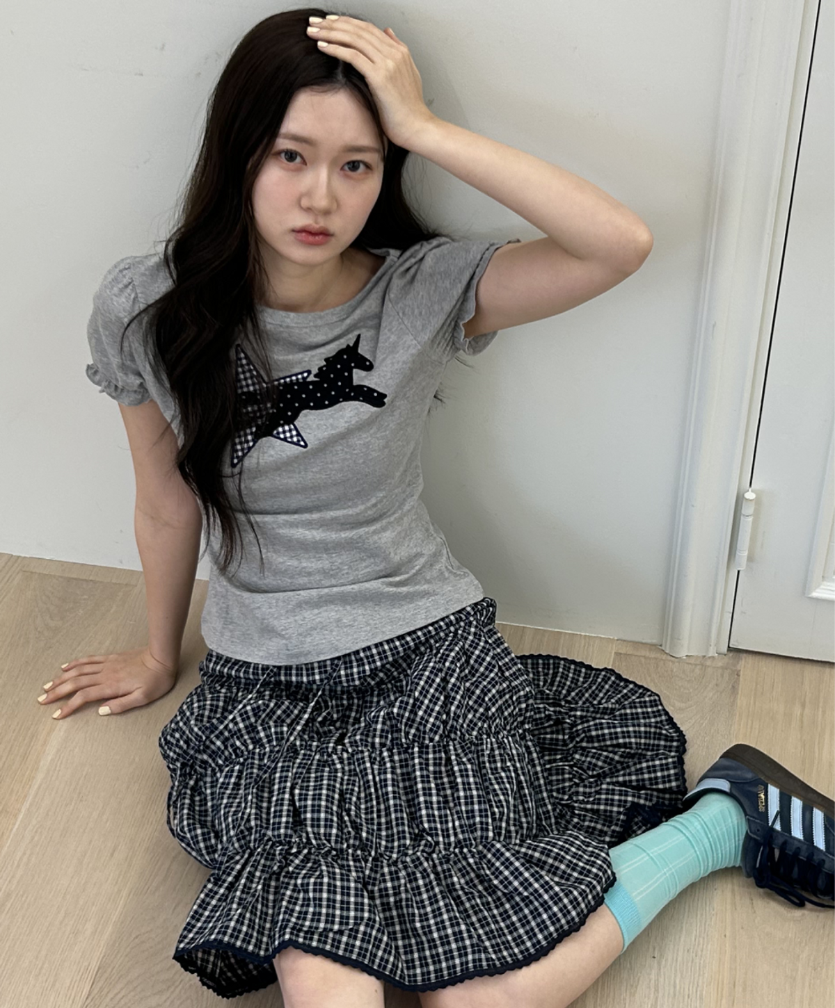 로긴 앤 로지(ROGIN N ROSIE) Starry Unicorn patch T-shirt Melange Gray