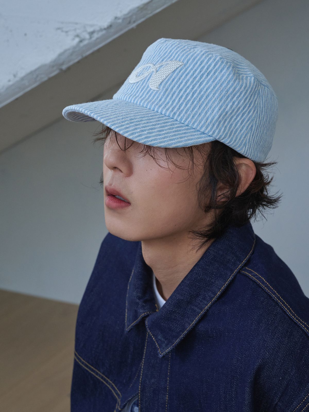 올인컴플리트(ALLINCOMPLETE) 아가일 스트라이프 데님 필박스 캡 (연청)