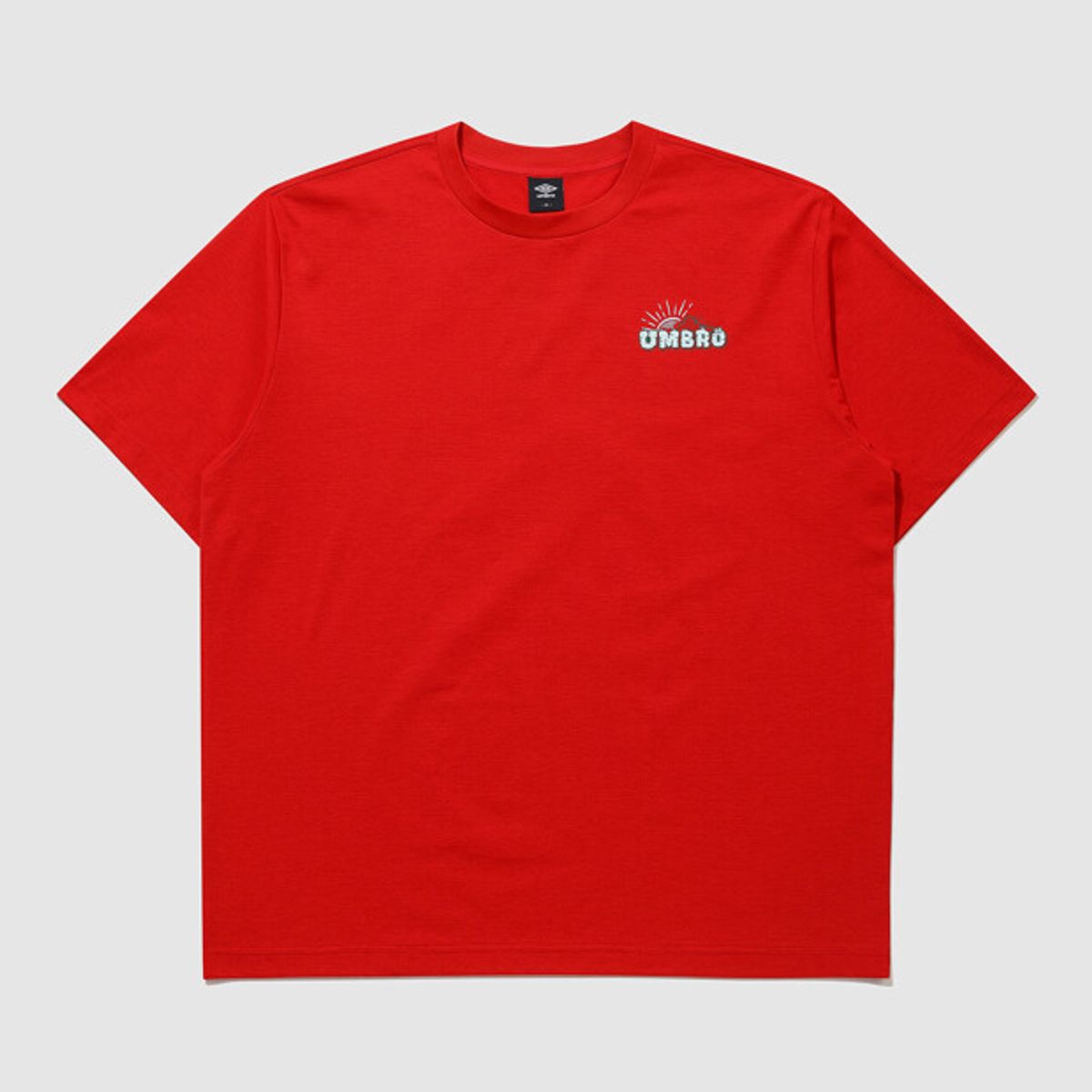 엄브로(UMBRO) [QUICK-DRY] 다이아몬드 이스케이프 레터 프레쉬 반팔 티셔츠 레드 UR223CRS57