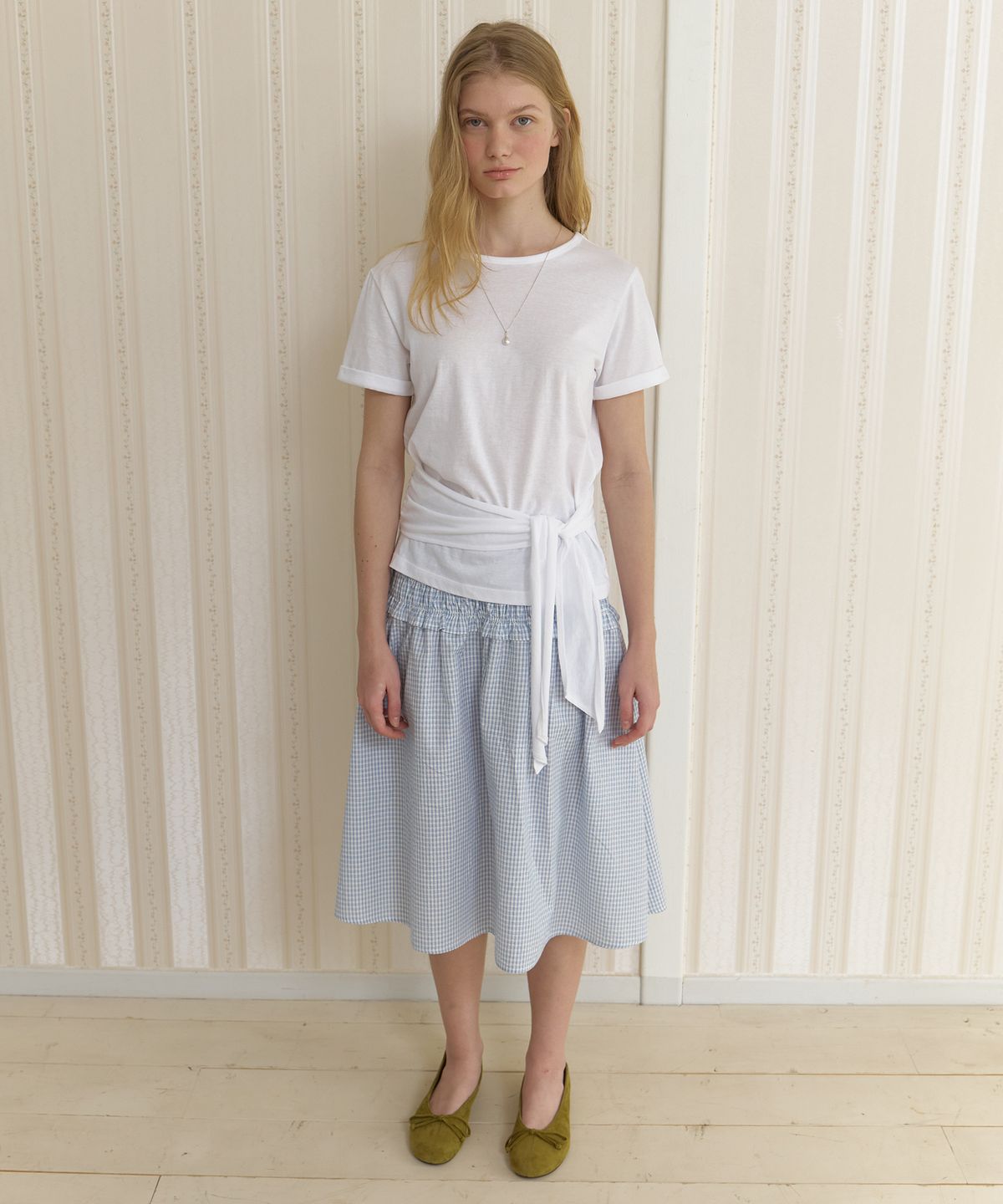 어몽(AMONG) A WAIST TIE T-SHIRT_WHITE