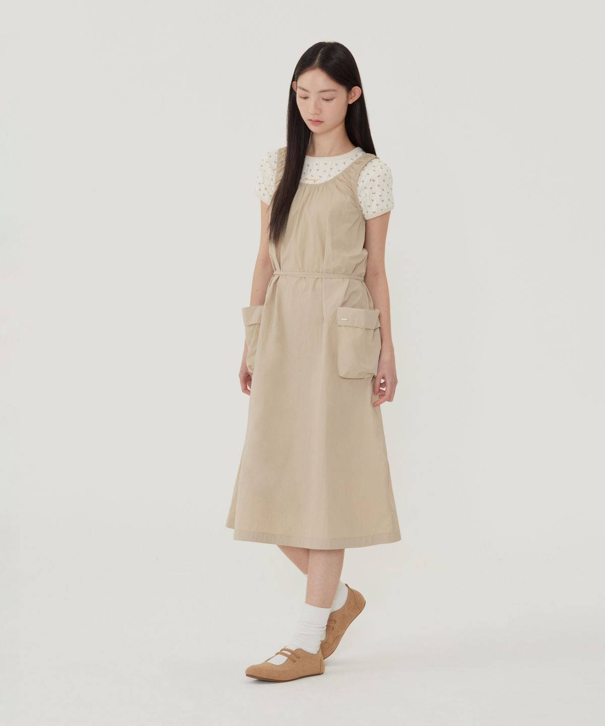 커버낫 우먼(COVERNAT WOMAN) 우먼 카고 포켓 슬리브리스 원피스 샌드