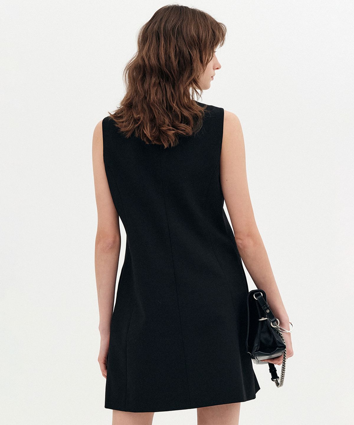 룩캐스트(LOOKAST) 에리카 썸머 울 클레식 미니 드레스_블랙 / ERICA SUMMER WOOL CLASSIC MINI DRESS_BLACK