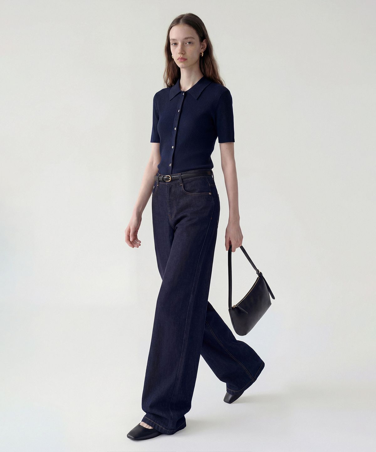 룩캐스트(LOOKAST) 리디 슬림핏 폴로 니트 탑_네이비 / LYDIE SLIM FIT POLO KNIT TOP_NAVY