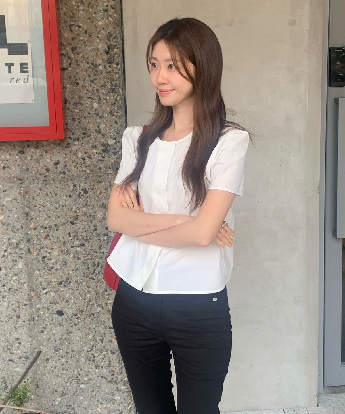룩캐스트(LOOKAST) 벨린 히든 프론트 퍼프 슬리브 블라우스_화이트 / BELINE HIDDEN FRONT PUFF SLEEVE BLOUSE_WHITE
