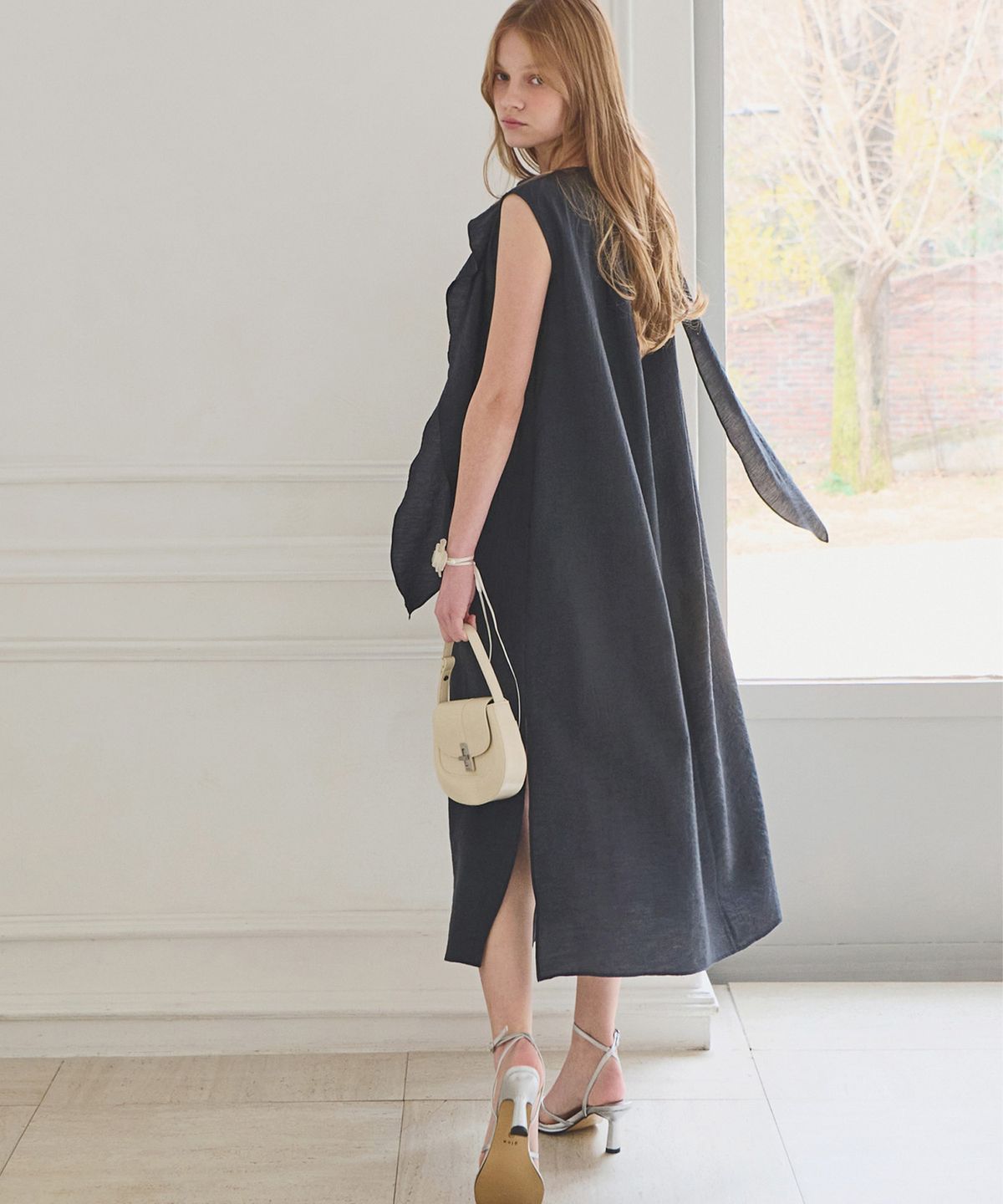 슬로우롤리(SLOWLOLLI) Drape layered sleeveless dress_2 Colors