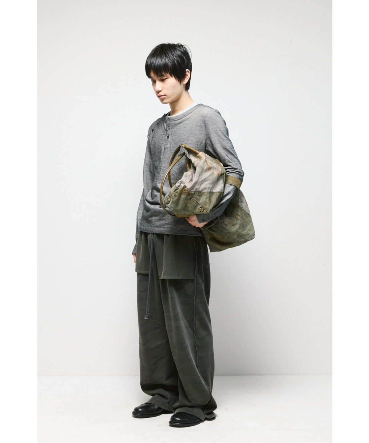 해칭룸(HATCHINGROOM) VTG Canvas Bag Olive