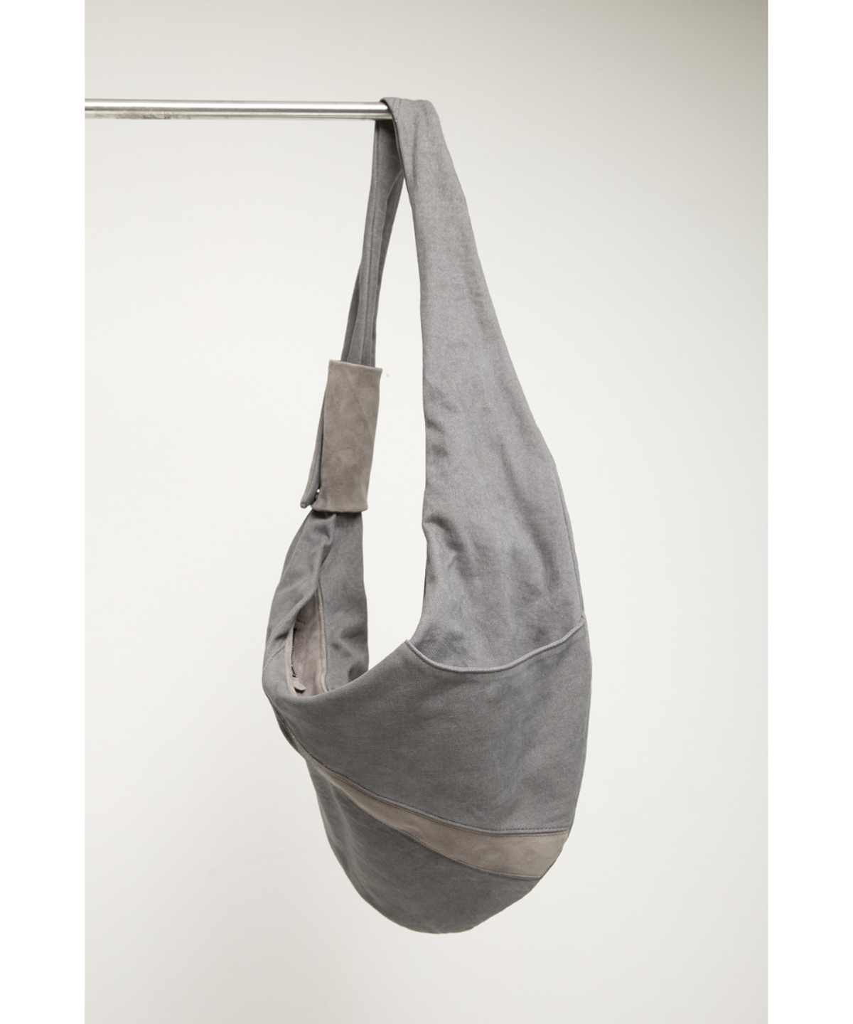 해칭룸(HATCHINGROOM) Curved Bag Grey
