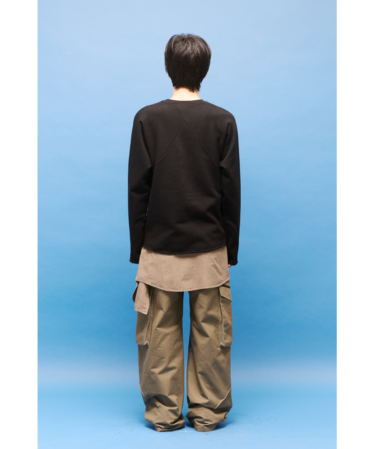 해칭룸(HATCHINGROOM) Dolman Sleeve Tee Black