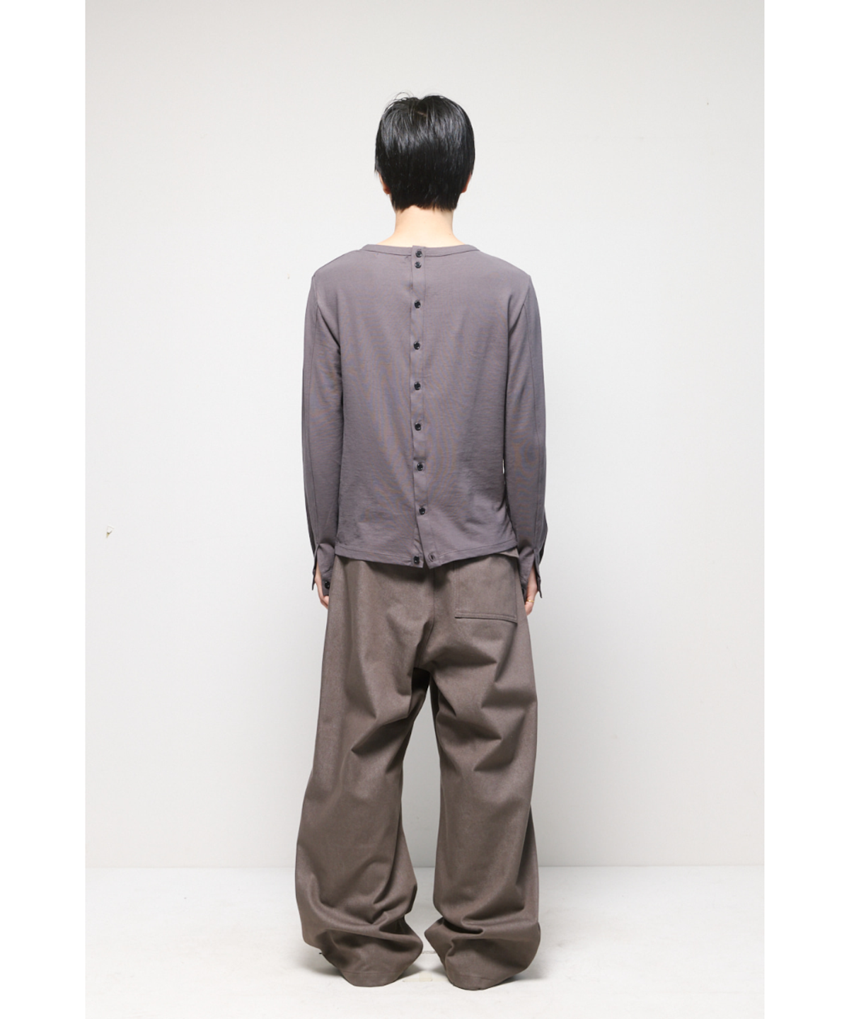 해칭룸(HATCHINGROOM) Triple Henley Neck Tee Rose Grey