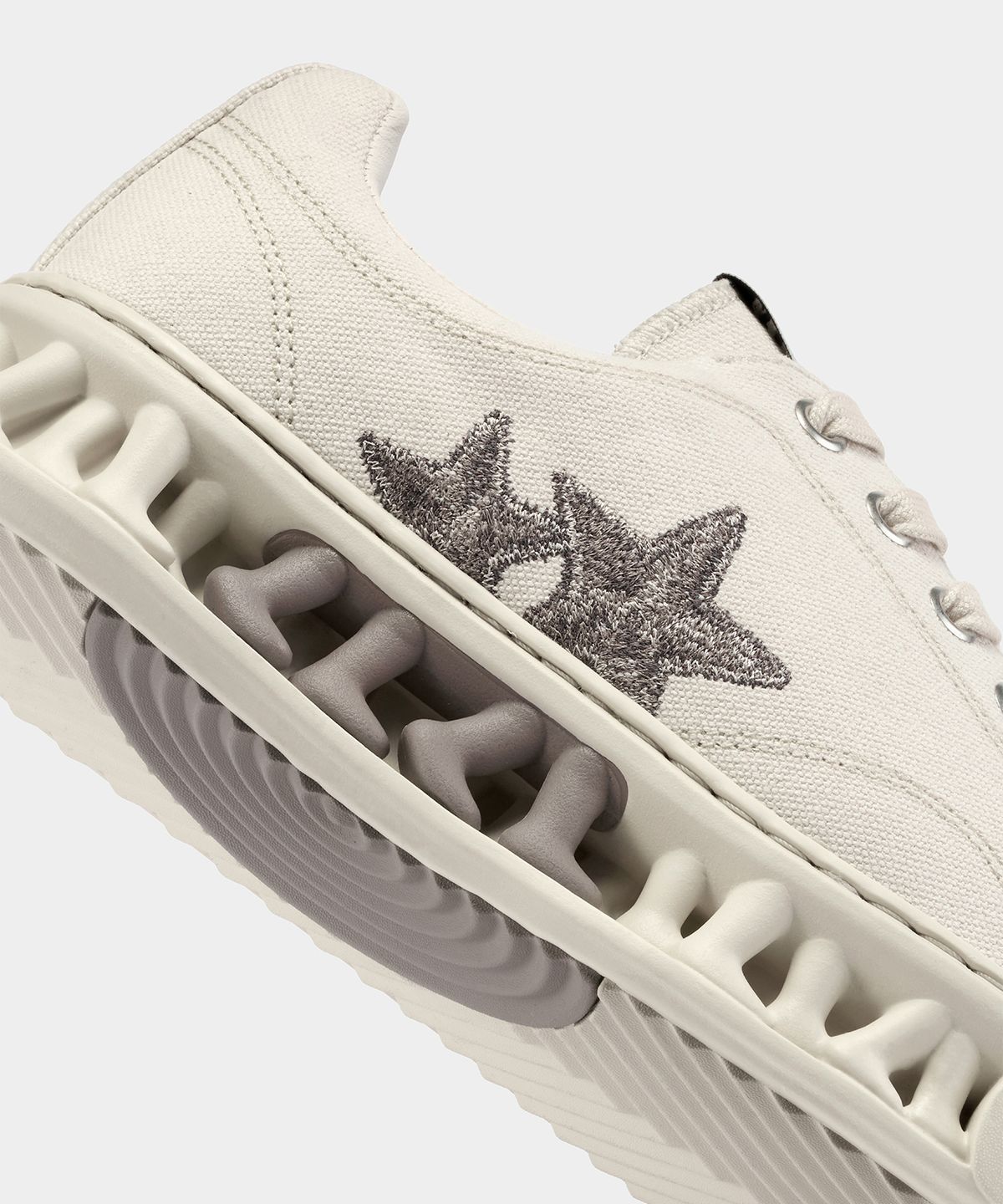 세븐에잇언더(78UNDER) M-6 GRAPHIC LOW TOP_OFF WHITE