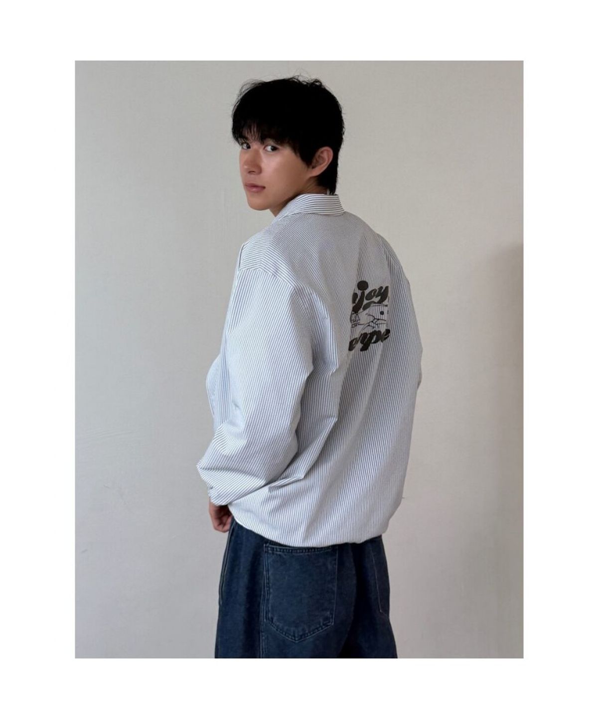 빈폴 멘(BEANPOLE MEN) PAPER PRESS X BEANPOLE 백프린트 코치 아우터  스카이 블루