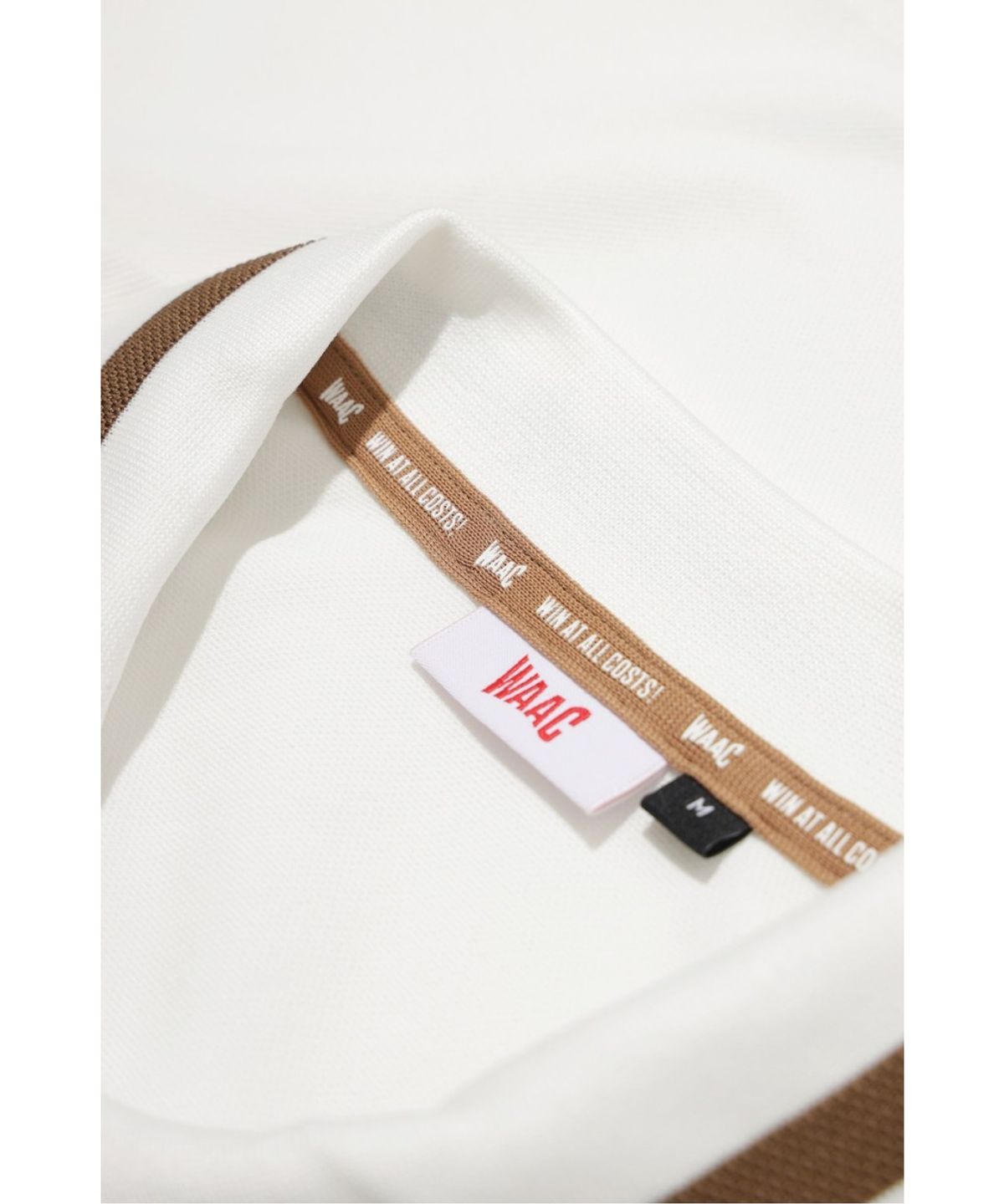 왁(WAAC) WAACKY Collar point Polo WMTCM26200WHX