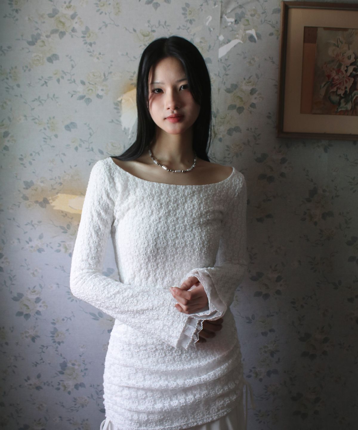 루바티(RUBATI) 알리나 앤틱 레이스 롱슬리브 티셔츠_아이보리