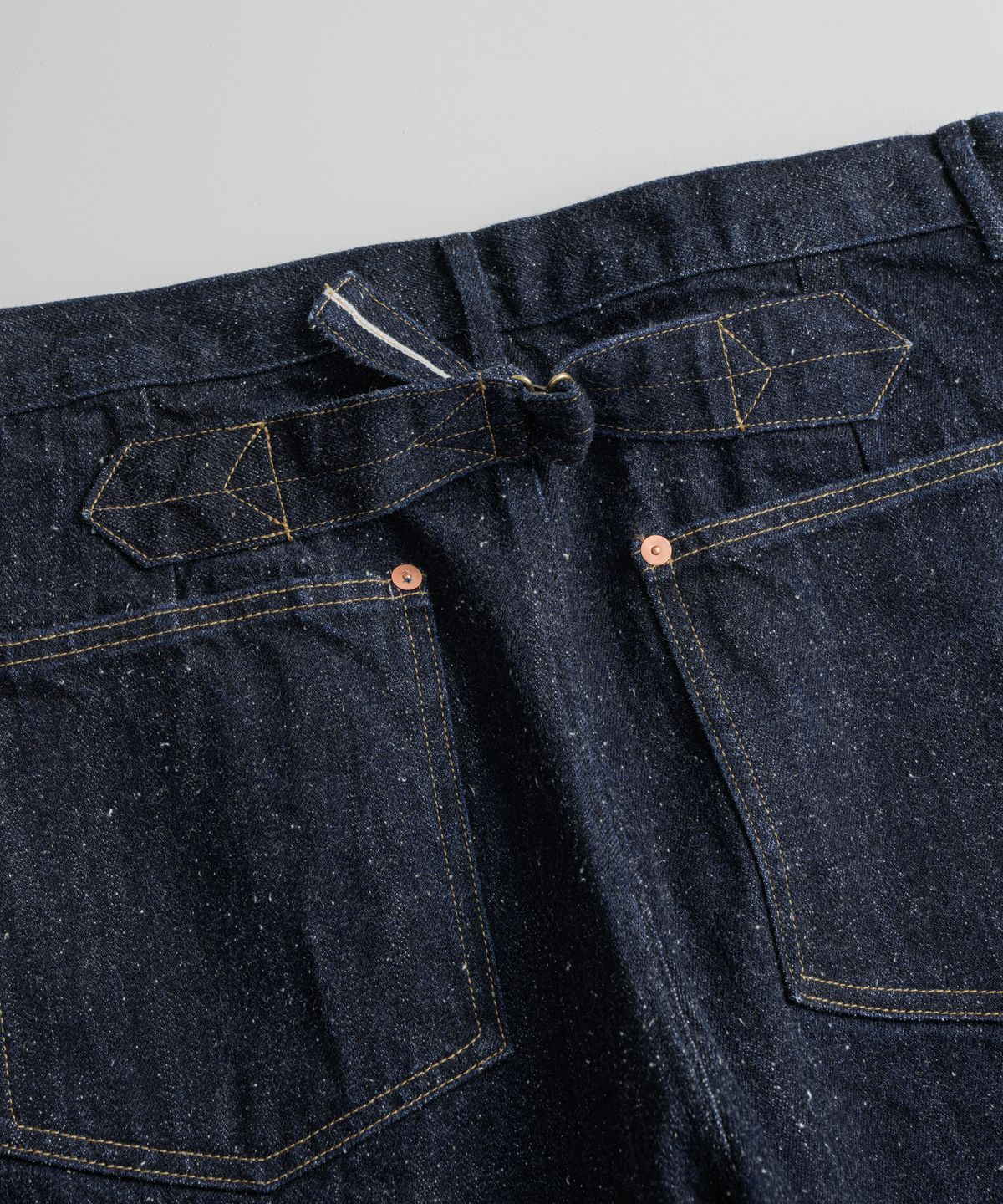 비헤비어(BEHEAVYER) DISTRESSED M35 1/2 TROUSERS nep indigo