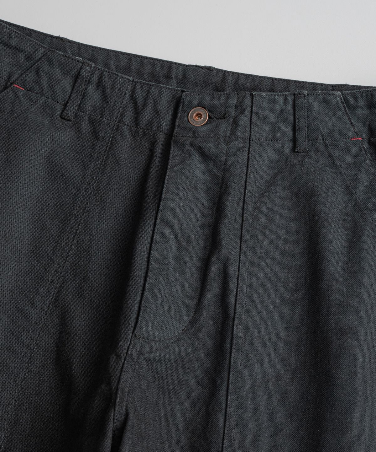 비헤비어(BEHEAVYER) DYED CANVAS FATIGUE 1/2 PANTS black
