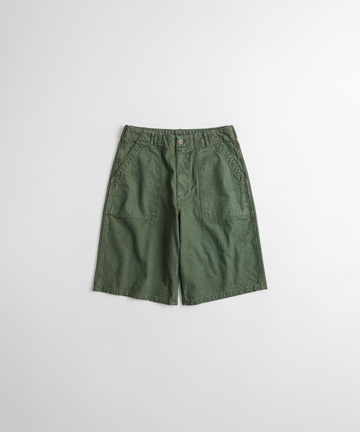 비헤비어(BEHEAVYER) DYED CANVAS FATIGUE 1/2 PANTS olive