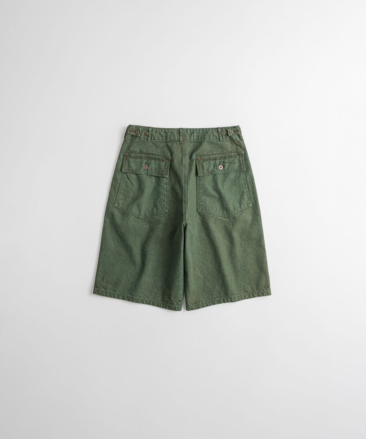 비헤비어(BEHEAVYER) DYED CANVAS FATIGUE 1/2 PANTS olive