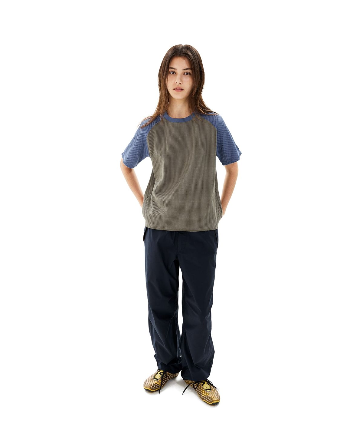 썬러브투어(SUNLOVETOUR) Aero Waffle Raglan Tee Taupe/Blue