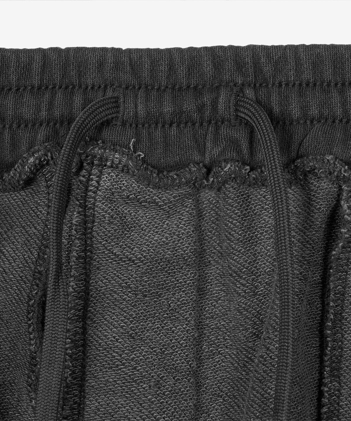 뉴발란스(NEW BALANCE) NBNVG21533 / UNI 에센셜 6부 쇼츠 (CHARCOAL)