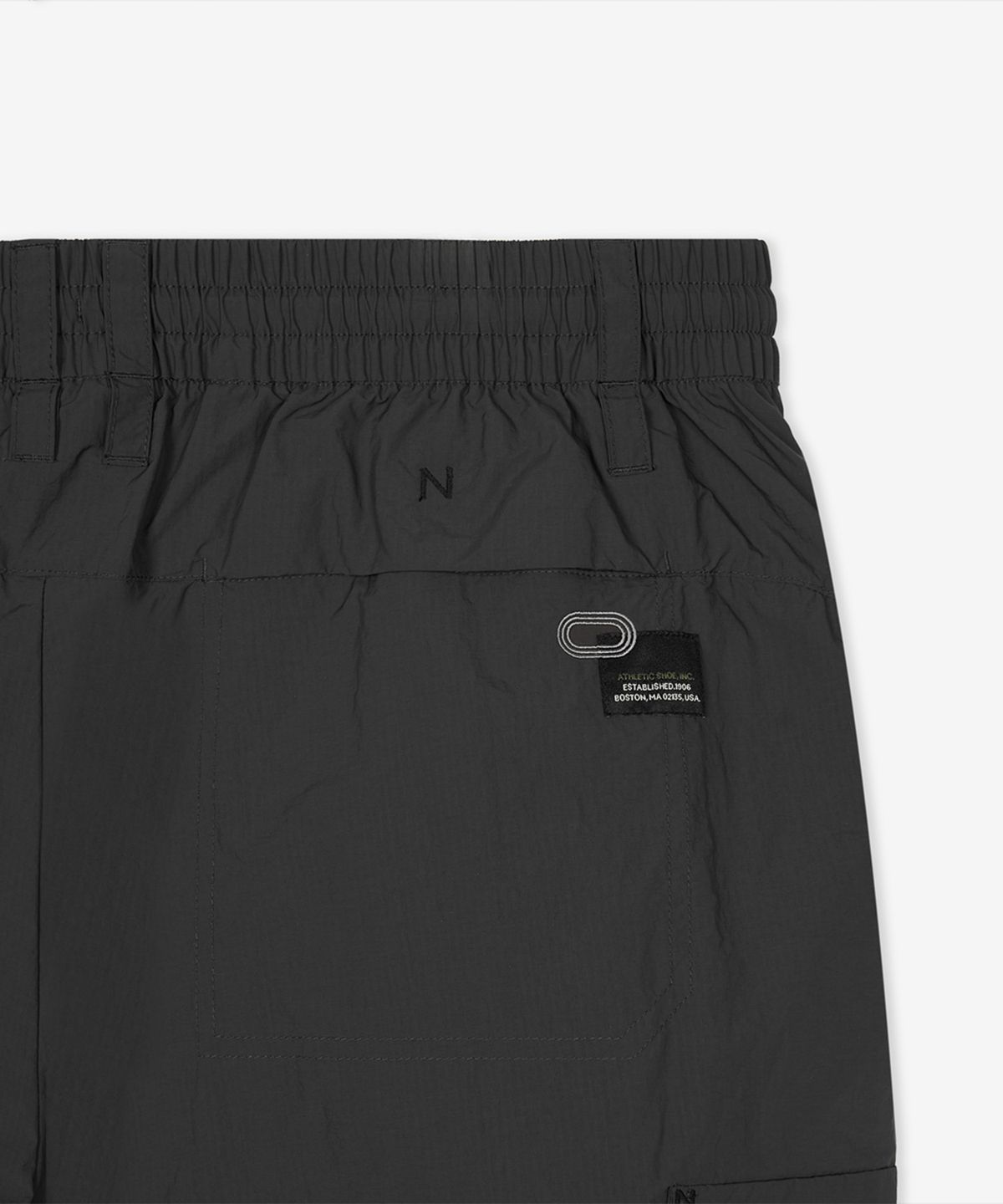 뉴발란스(NEW BALANCE) NBNVG21513 / UNI FROZEN 코튼라이크 카고 6부 버뮤다 쇼츠 (CHARCOAL)