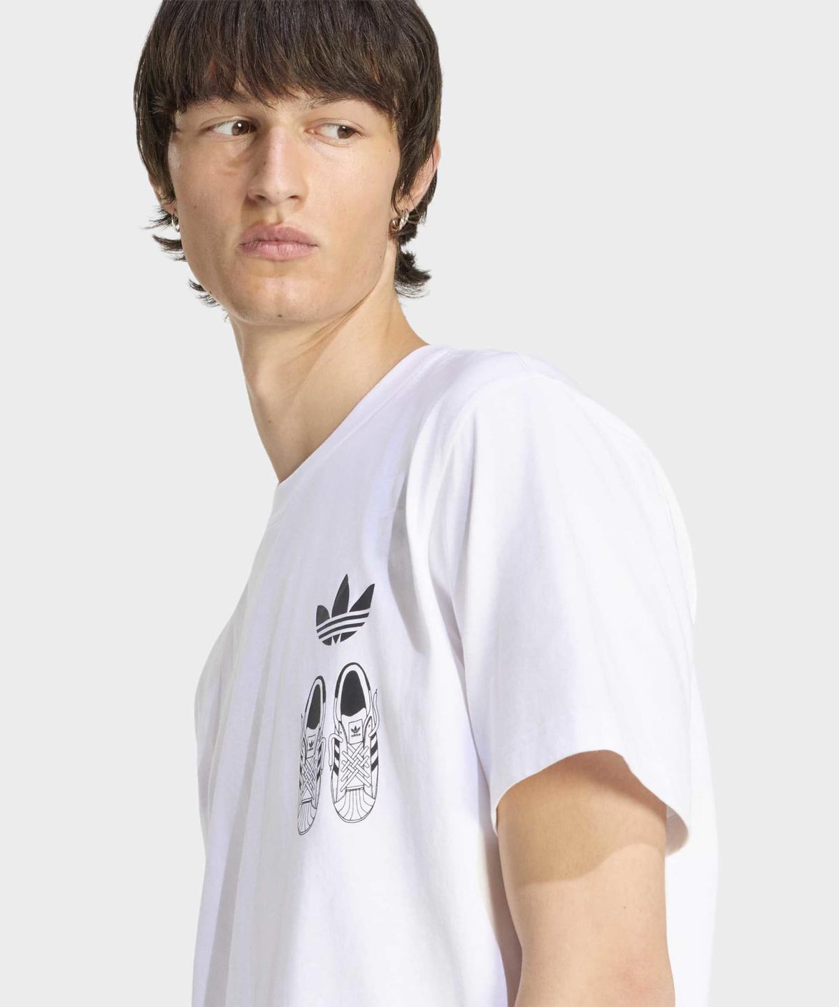 아디다스(ADIDAS) 루즈 그래픽 티 - 화이트 / IA4485