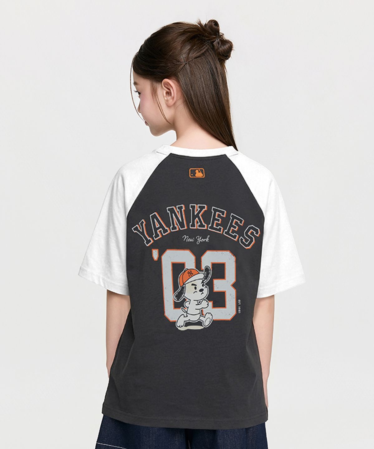 엠엘비 키즈(MLB KIDS) 스트릿 바크&바니 배색 라글란 티셔츠 NY (Charcoal Grey)