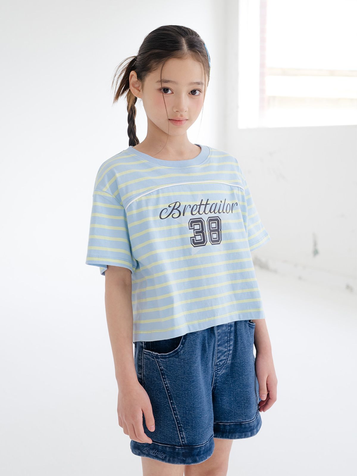 브렛테일러(BRETTAILOR) 아쿠아블루 컬리지 세미크롭 티