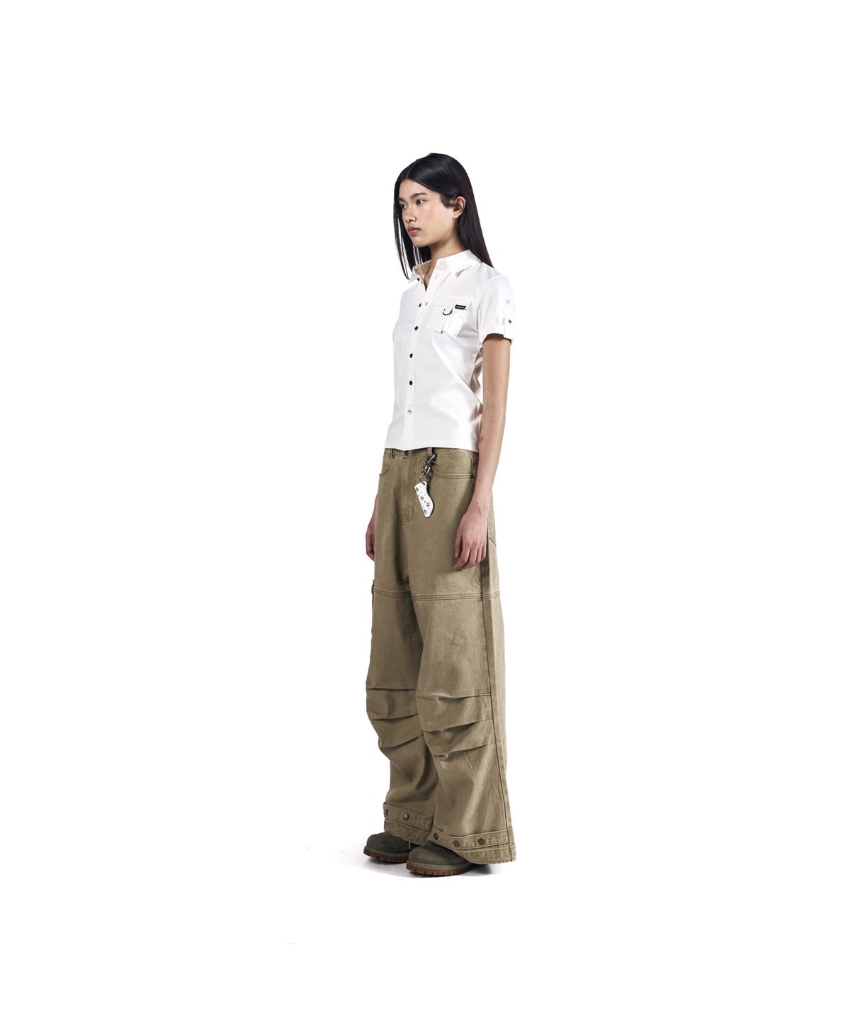아캄(AAKAM) Roll-Up Pocket Shirts (White)