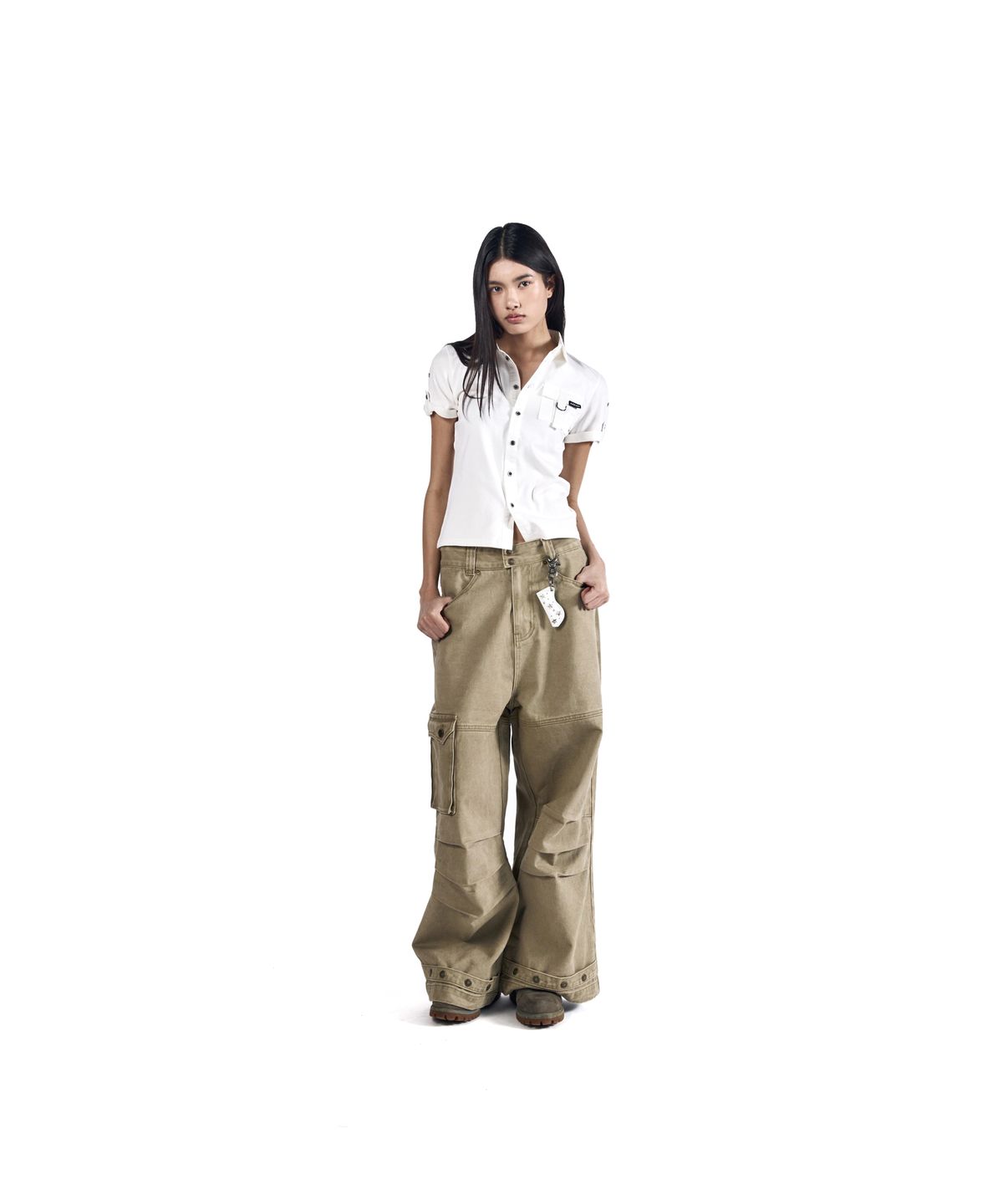 아캄(AAKAM) Roll-Up Pocket Shirts (White)