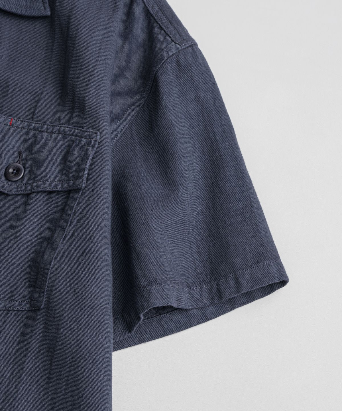 비헤비어(BEHEAVYER) DYED FATIGUE 1/2 SHIRTS vintage purple