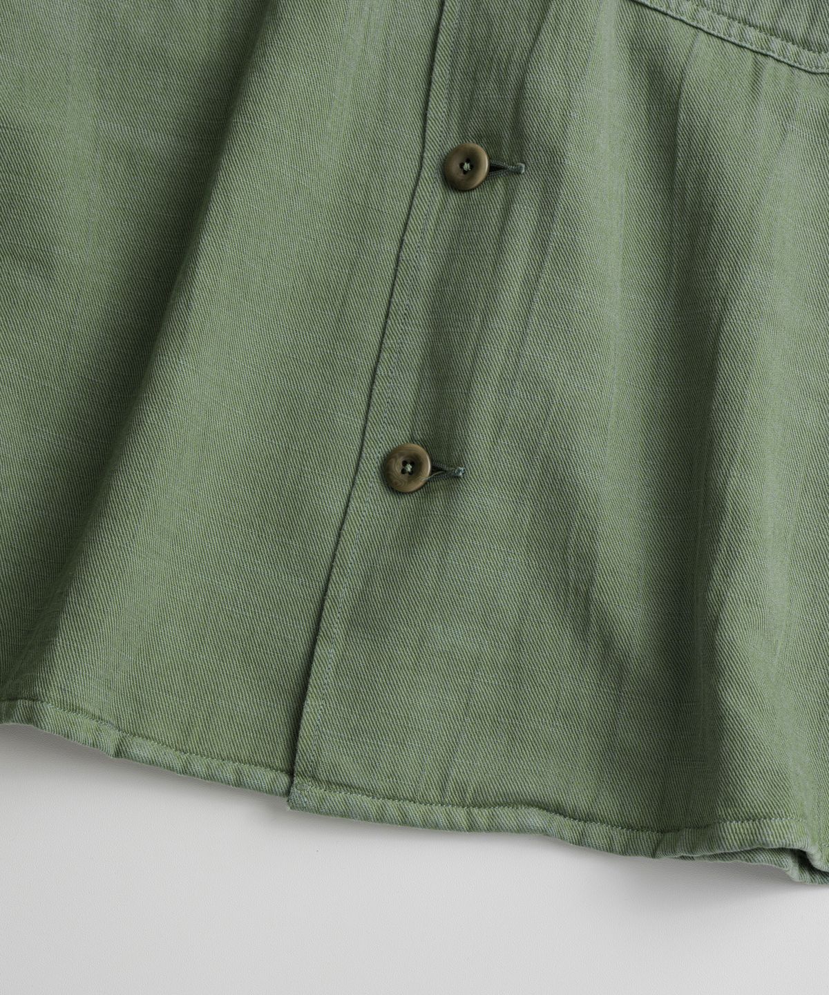 비헤비어(BEHEAVYER) DYED FATIGUE 1/2 SHIRTS olive