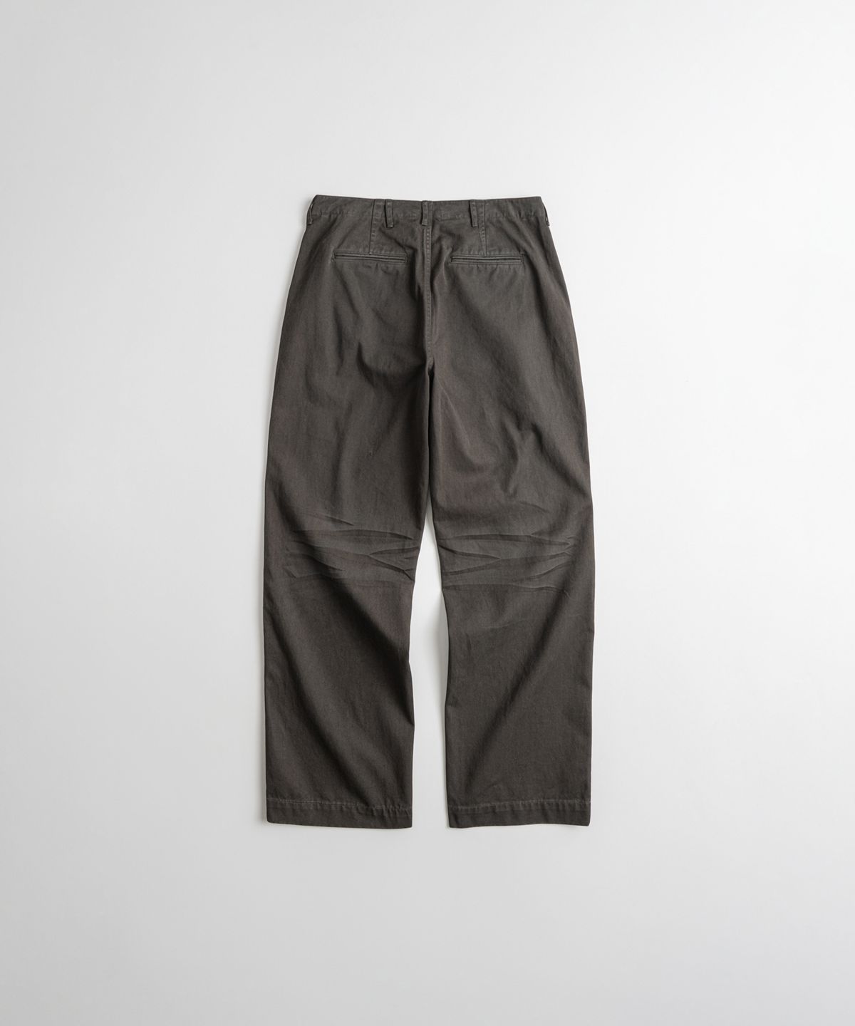 비헤비어(BEHEAVYER) USED 1942 CHINO TROUSERS d.brown