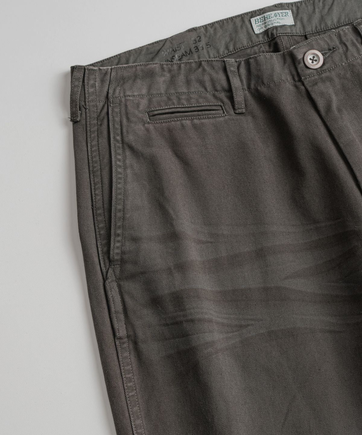 비헤비어(BEHEAVYER) USED 1942 CHINO TROUSERS d.brown