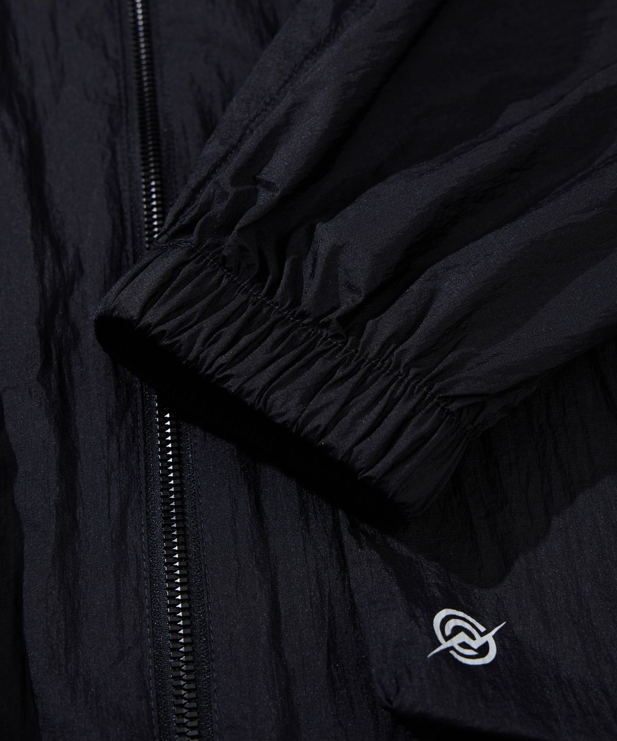 칼라파타르(KALAPATTHAR) X-RAY ULTRA LIGHT WINDBREAKER - BLACK