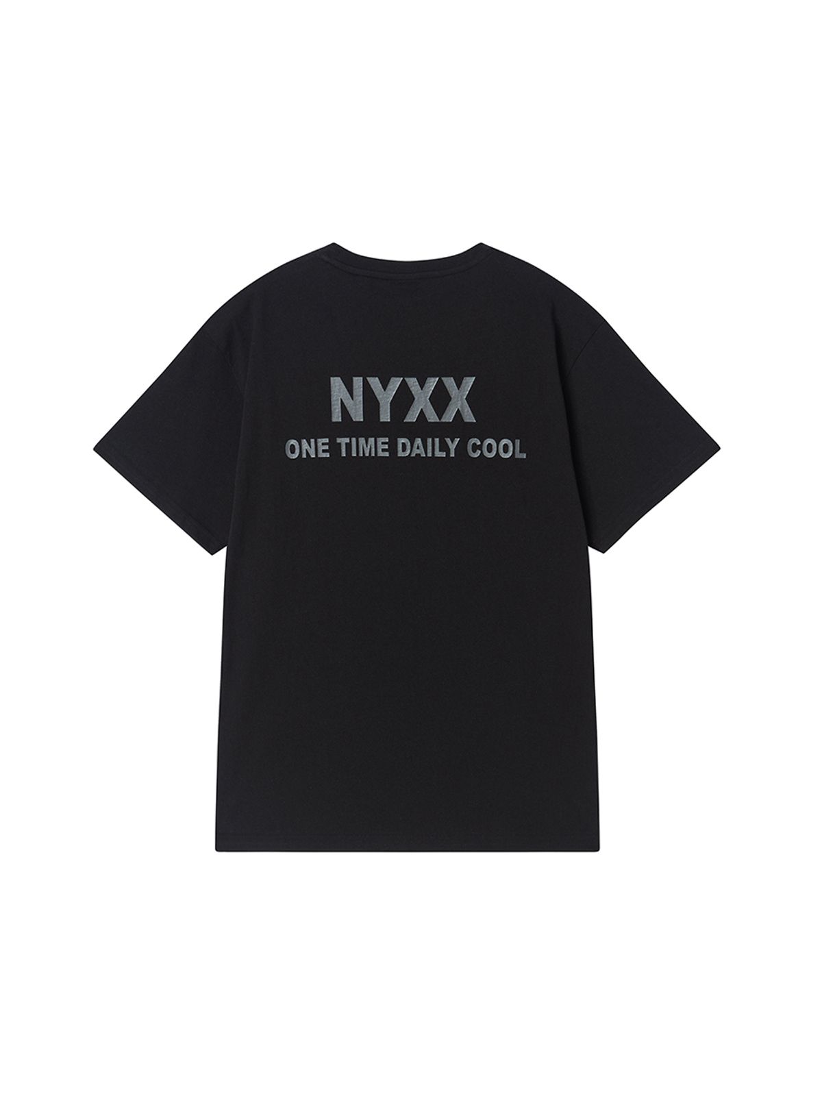엔와이엑스엑스(NYXX) FRIDAY TEE BLACK