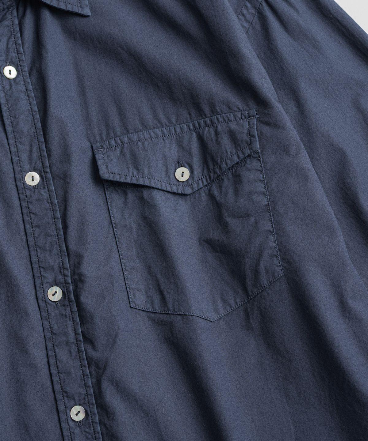 비헤비어(BEHEAVYER) DYED POPLIN CLASSIC SHIRTS d.navy