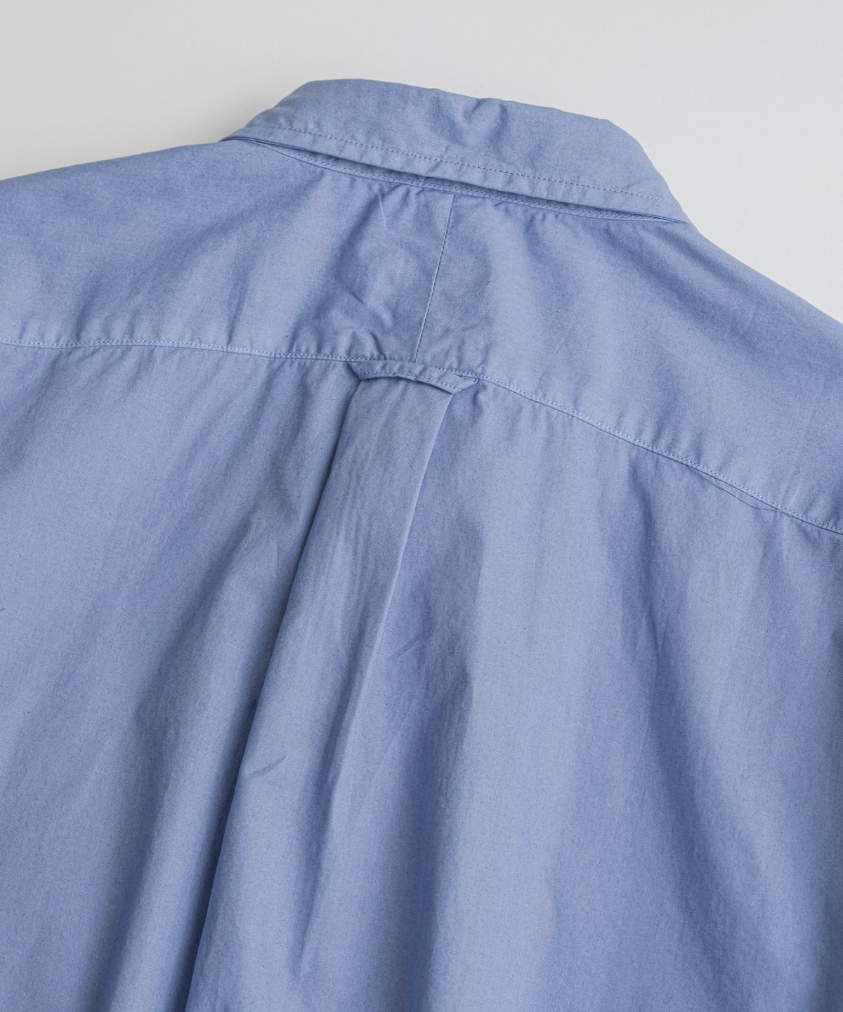 비헤비어(BEHEAVYER) DYED POPLIN CLASSIC SHIRTS sax