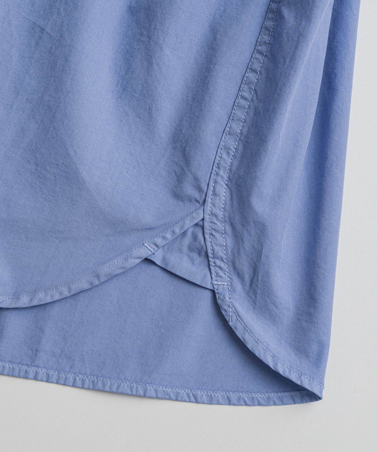 비헤비어(BEHEAVYER) DYED POPLIN CLASSIC SHIRTS sax