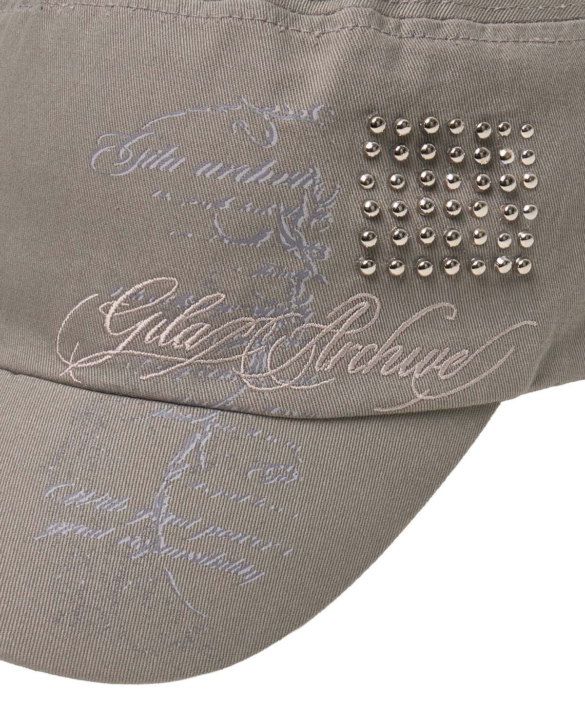 길라아카이브(GILAARCHIVE) LETTERING GRAPHIC MILITARY CAP_BEIGE