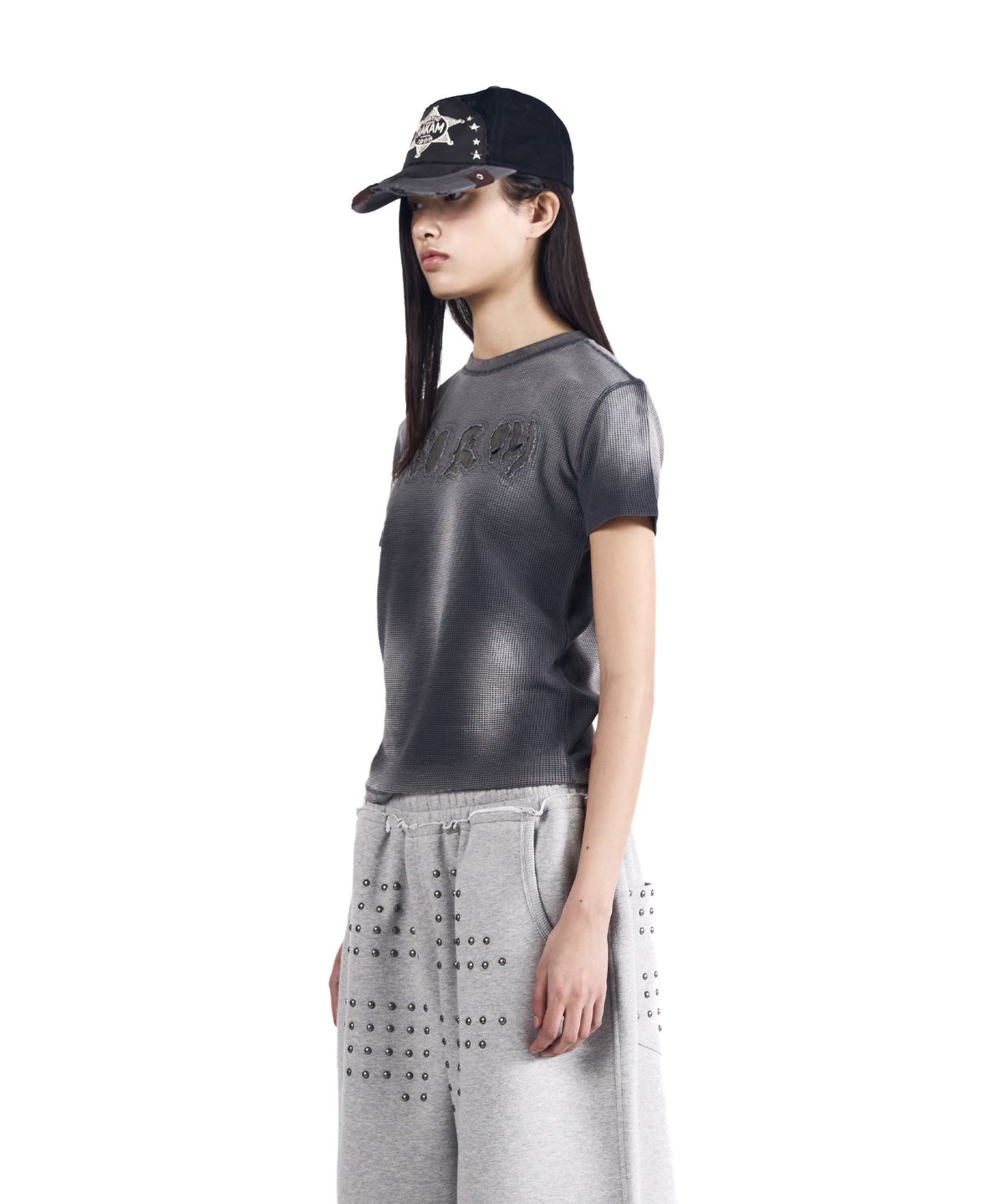 아캄(AAKAM) Reverse Patch Waffle Half Top (Dark Gray)