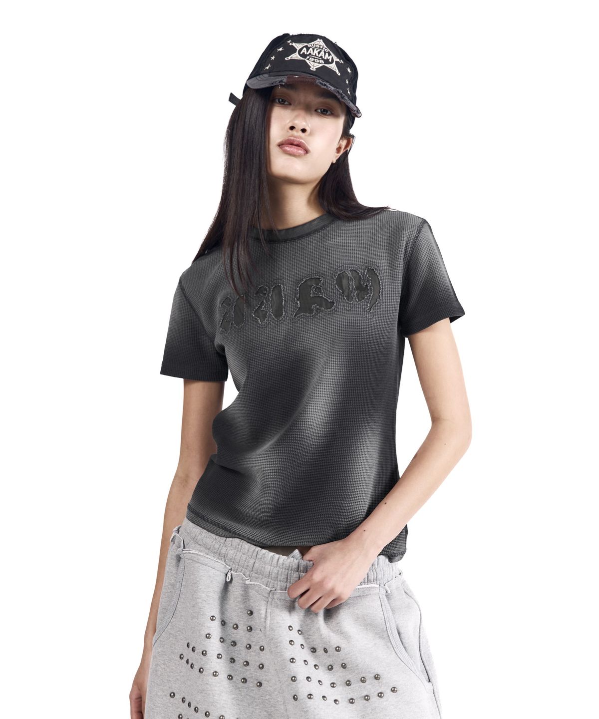 아캄(AAKAM) Reverse Patch Waffle Half Top (Dark Gray)