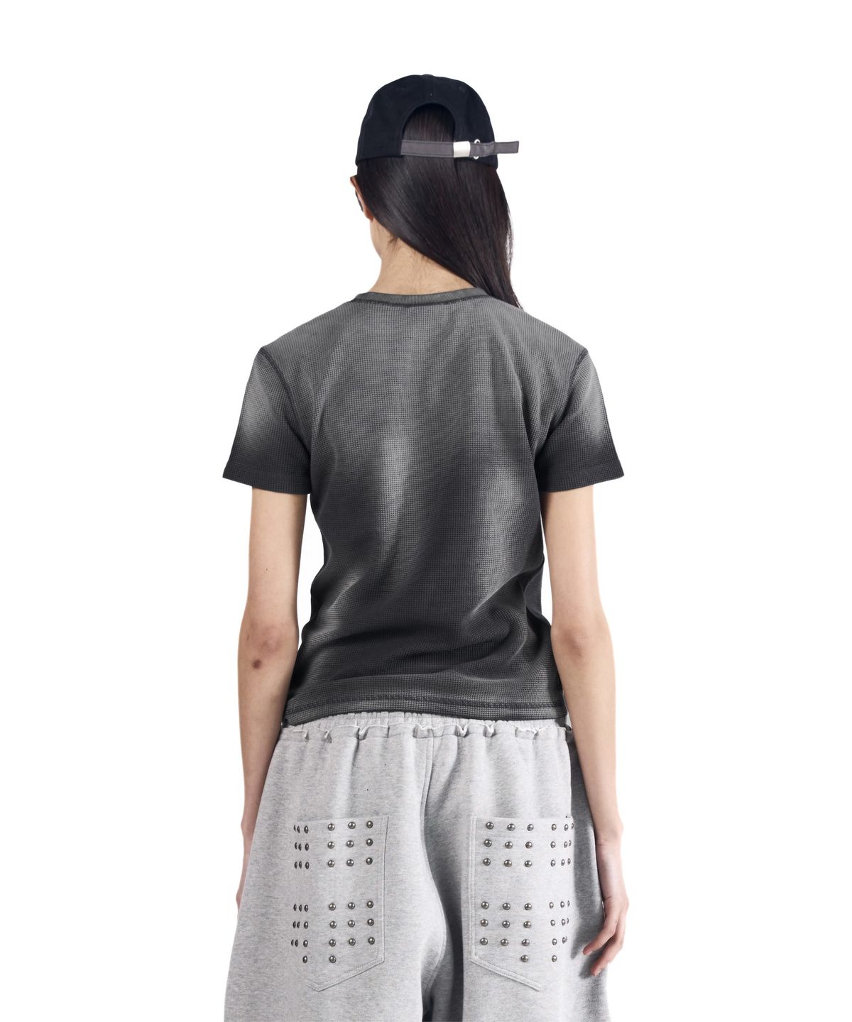 아캄(AAKAM) Reverse Patch Waffle Half Top (Dark Gray)