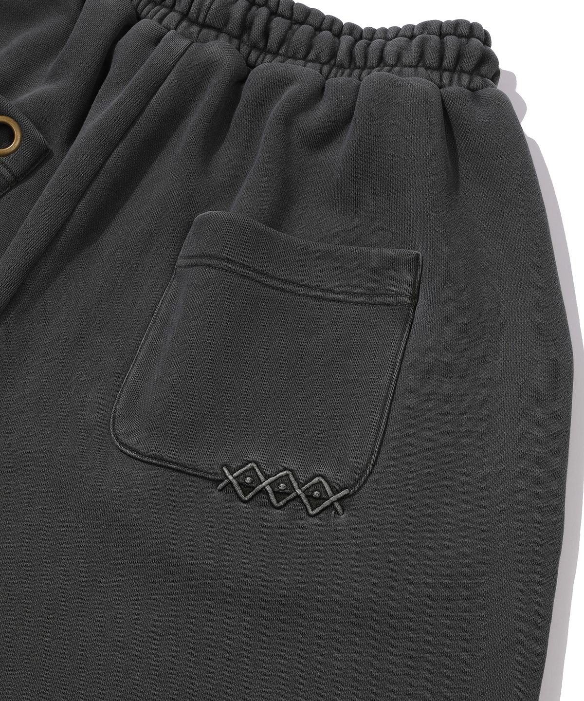 메인부스(MAINBOOTH) Haze Sweat Shorts(CHARCOAL)