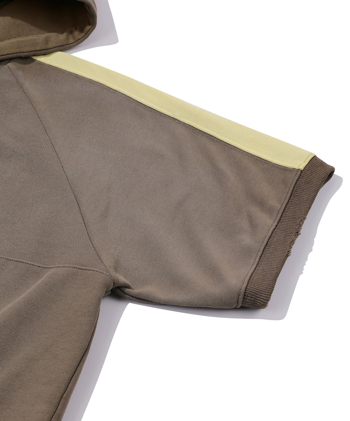 메인부스(MAINBOOTH) Chocolate Hood Zip-up(BROWN)