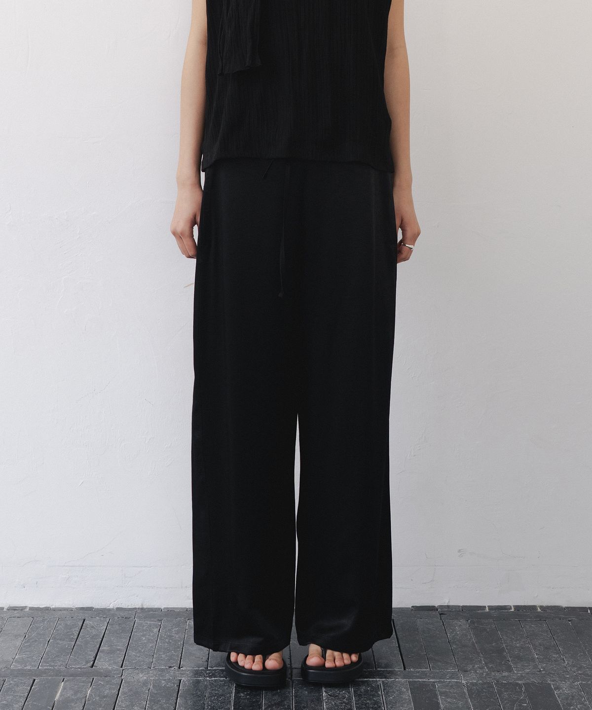 애프터글로울(AFTERGLOWOOL) Silky Lounge Pants-Black
