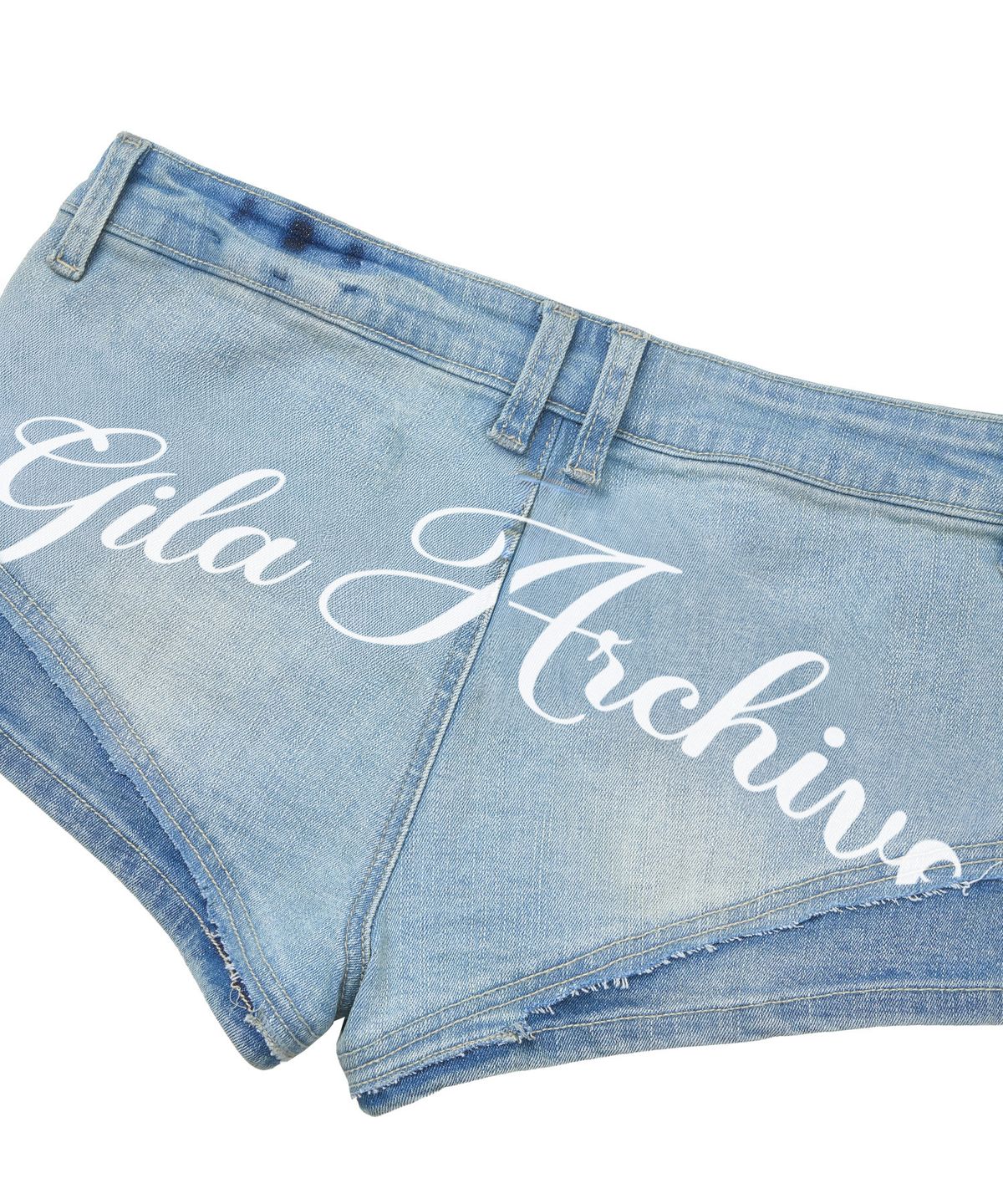 길라아카이브(GILAARCHIVE) RAW EDGE SCRIPT LOGO DENIM SHORTS_LIGHT BLUE