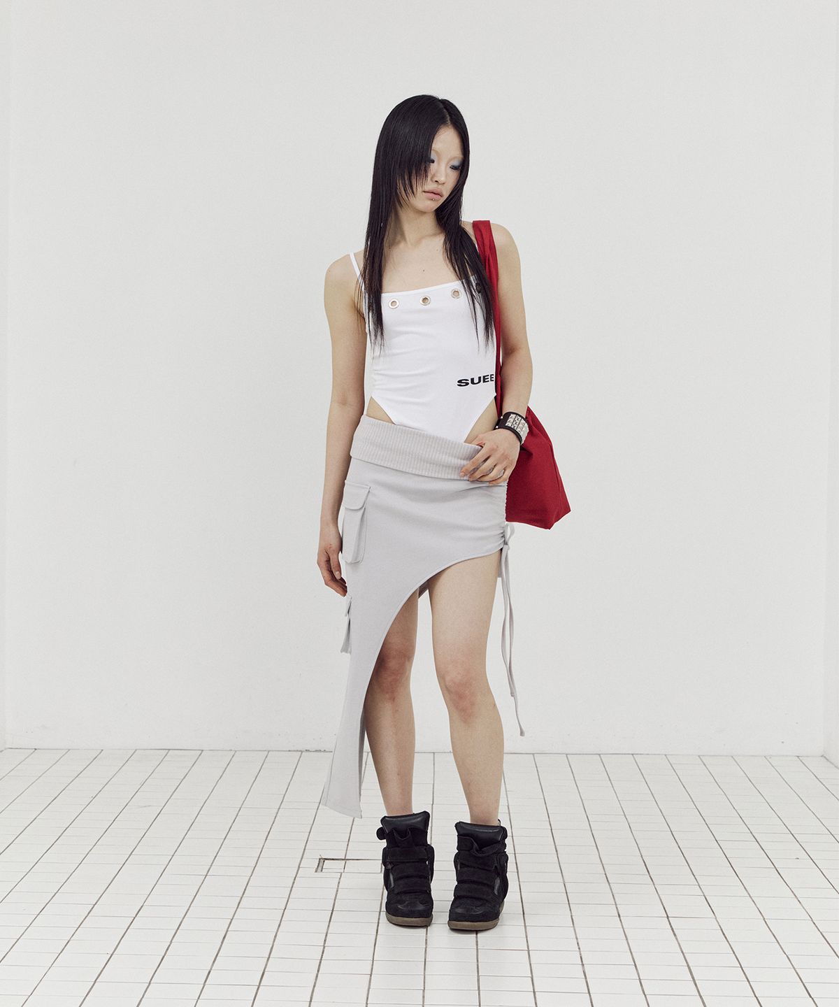 셋업이엑스이(SETUP-EXE) EYELET LOGO BODYSUIT / WHITE